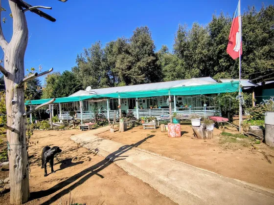 Casa Con Cabaña Y Buen Terreno En Parral