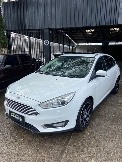 Ford Focus 2.0 Titanium Flex Powershift 5p