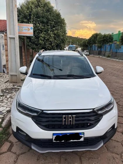 Fiat Strada 1.3 Volcano Cab. Dupla 16v Flex 4p