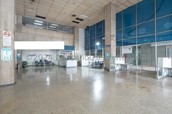 Local En Alquiler Santa Rosalia Ee24-20825
