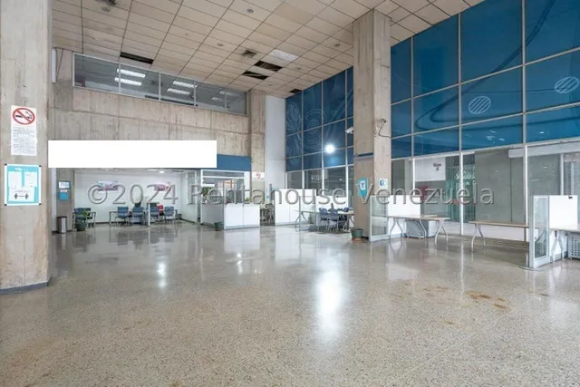 Local En Alquiler Santa Rosalia Ee24-20825