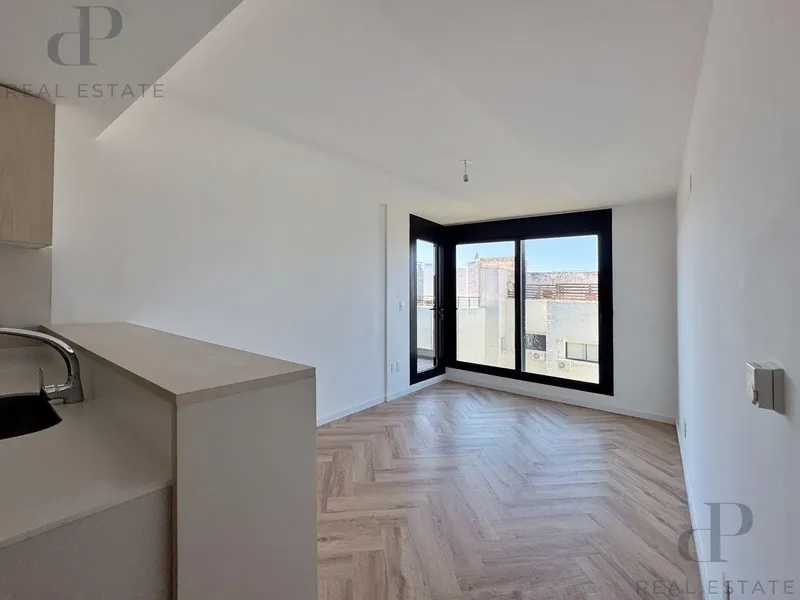 Apartamento  1 Dormitorio A Estrenar  Con Cochera Sobre Rambla Costanera · Foto 1