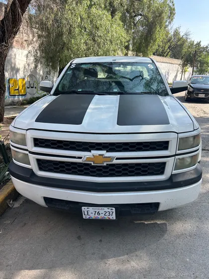 Chevrolet Silverado Pickup Silverado 1500 5vel Mt