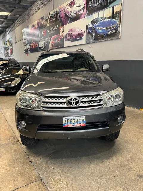 Toyota Fortuner 4x4