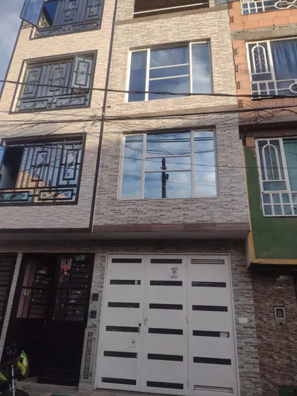 Se Vende Hermosa Casa En Bosa La Libertad Excelentes Acabados Solo Efectivo