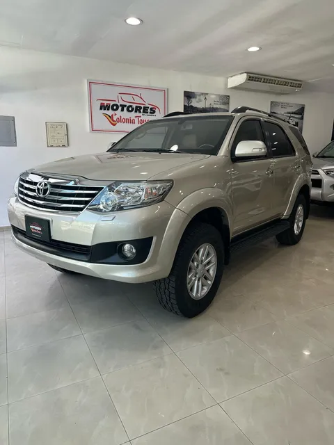 Toyota Fortuner 4x4