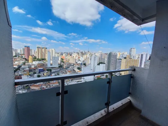 Apartamento Na Liberdade, Último Andar (20). Venda / Locação