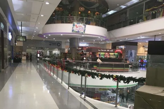 Gran Oportunidad Local En El Centro Comercial Gran Estación-5883 (5883).