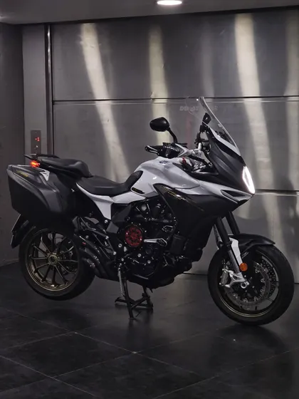 Mv Agusta Turismo Veloce Lusso Scs - Con Accesorios - Unica 
