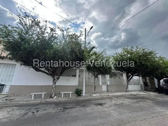 Casa En Venta Urb La Mulera Maracay (pozo De Agua Propio) 26-5307 Avel