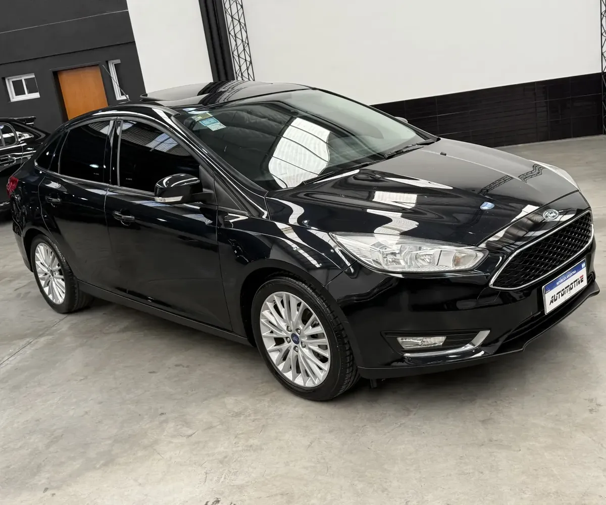 Ford Focus III 2.0 Sedan Se Plus At6