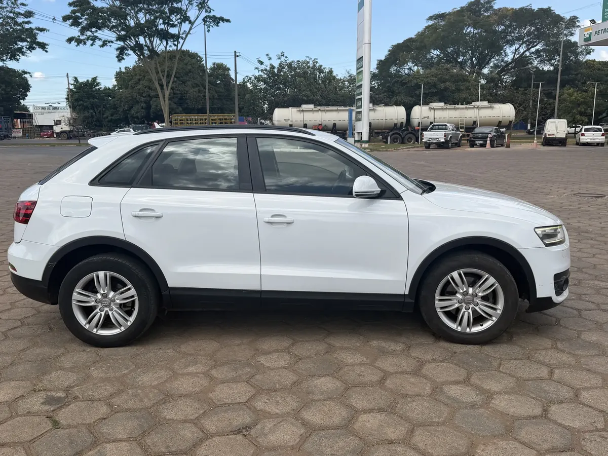 Audi Q3 2013 2.0 Tfsi Ambiente S-tronic Quattro 5p — foto 4