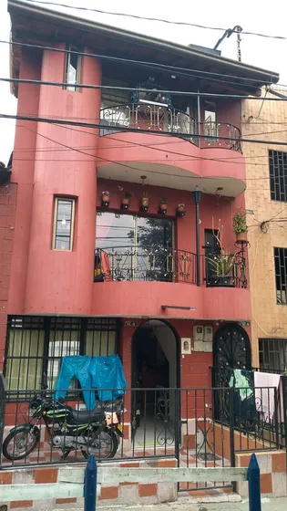 Casa Segundo, Tercer Piso Y Terraza 