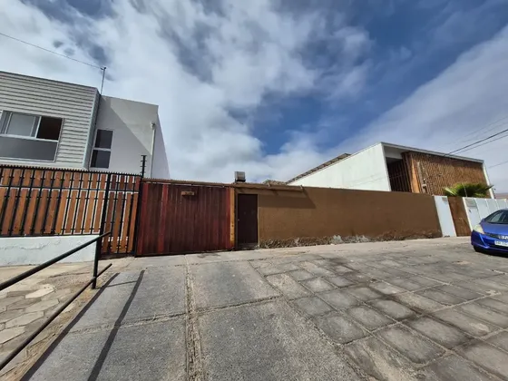 Casa 525m2 Para Inversion Y Proyectos Av. S. Allende Chipana