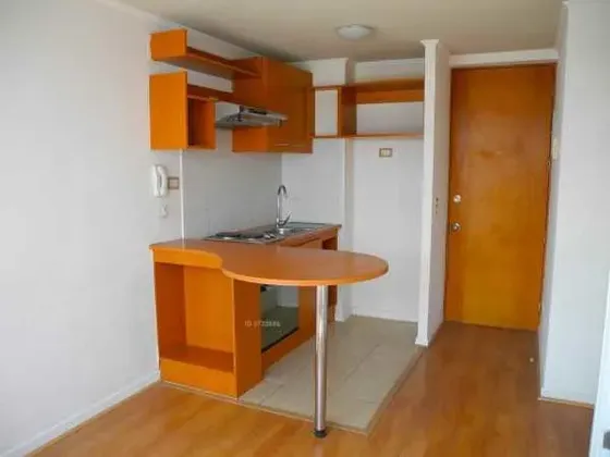 Venta Departamento Metro Hospitales Piso 2
