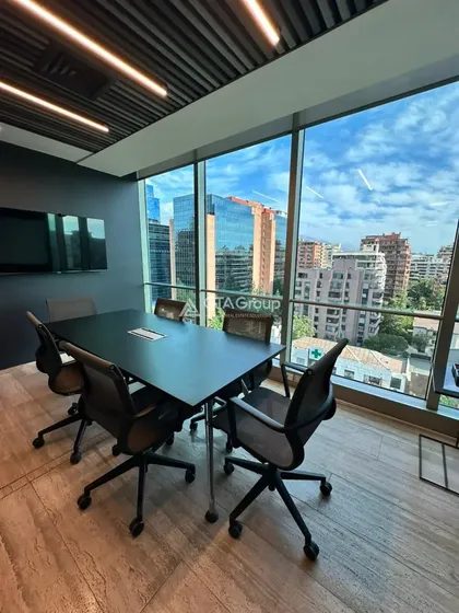 Venta Espectacular Oficina 420 M2 Alto Estandar. El Golf