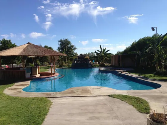 Se Vende Complejo Turístico En Pica, 11 Cabañas, 25.000 Mts2