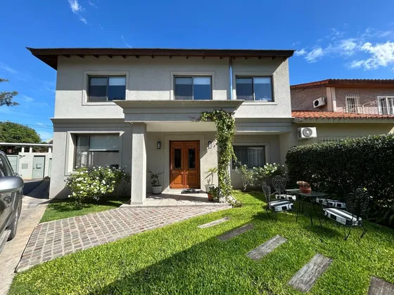 Venta Casa En Hurlingham