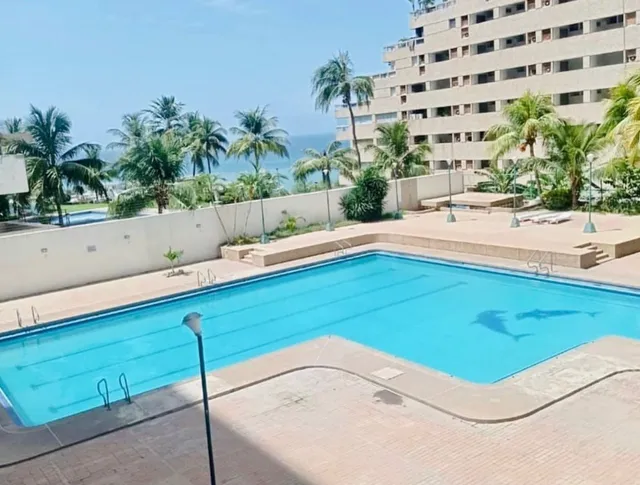 En Venta Apartamento En Catia La Mar, Ref 341