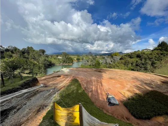 Venta De Lote En El Peñol