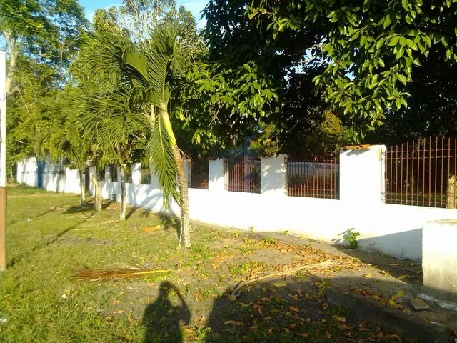 Galpón Con Casas Y Terreno  En Venta En Parari