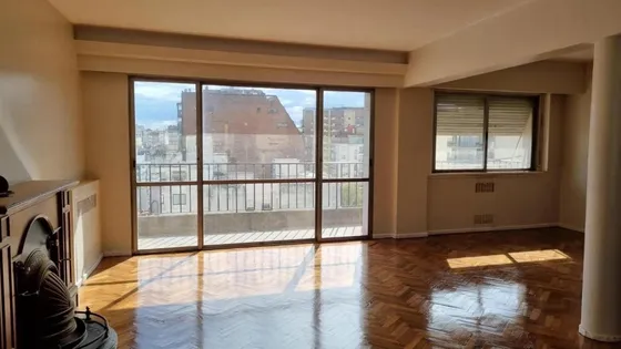 Departamento En Venta - 3 Dormitorios 2 Baños - Recoleta