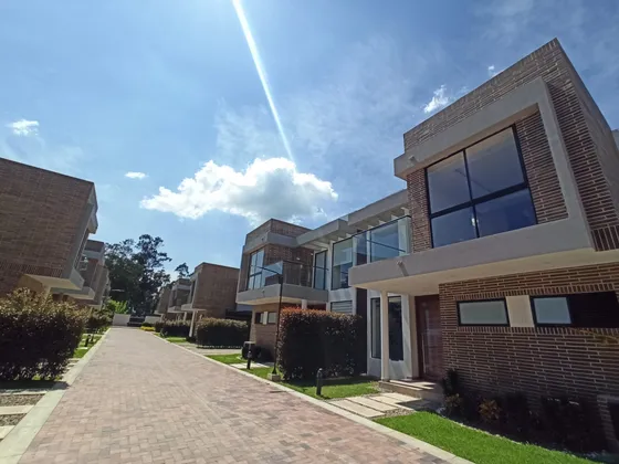 Hermosa Casa Para Estrenar En Condominio Merlot - Chía (18410).
