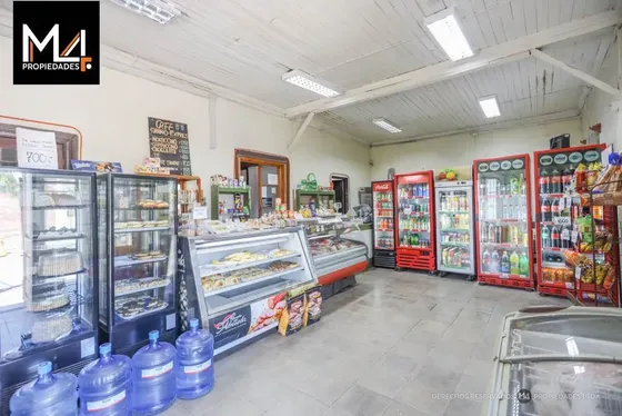 Casa Comercial