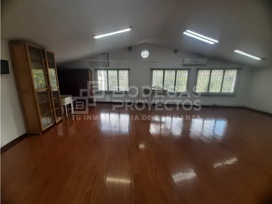 Arriendo Bodega Disponible Sector Barrio Perpetuo Socorro