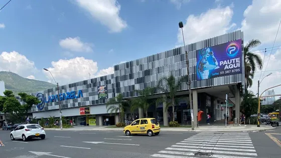 Local Comercial Segundo Piso, Centro Comercial Pasarela