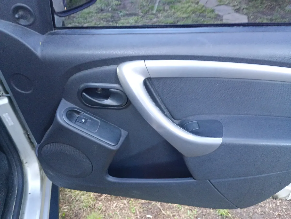 Renault Duster 1.6 4x2 Dynamique 110cv5358788662742323212
