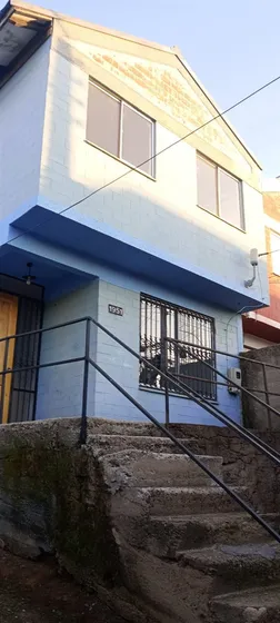 Casa En Venta De 3 Dorm. En Villa Alemana
