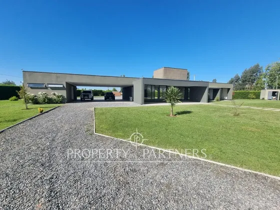 Gran Casa En Exclusivo Condominio