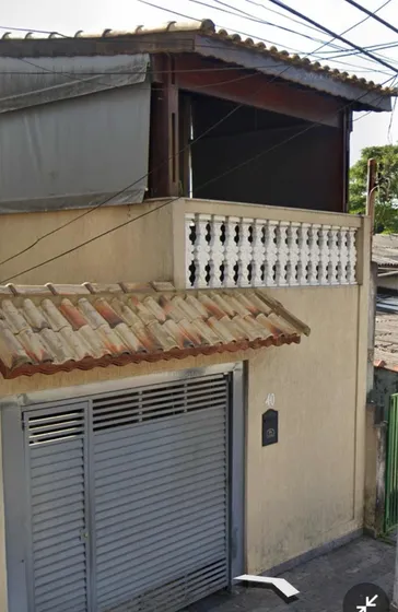 Alugo Casa Assobradada