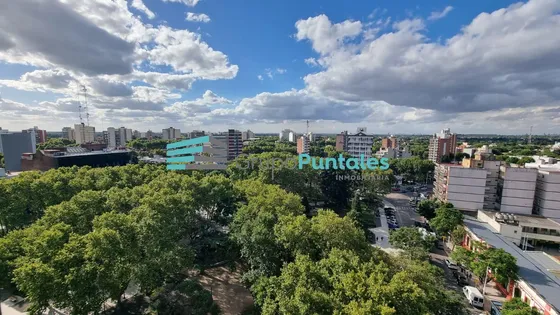 Excelente Piso En El Centro De Monte Grande De 5 Ambientes Y Hermosas Vistas A La Plaza