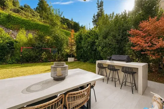 Exclusivo, Con Jardín Y Vista Despejada