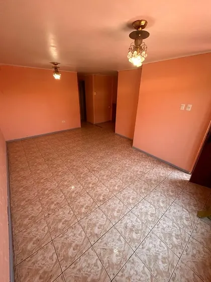 Leivapro Vende Comodísima Casa En Quilicura