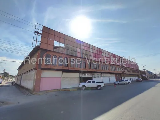 Se Vende Galpon De 3068mts Maracay Av Francisco De Miranda 25-13782 Apd