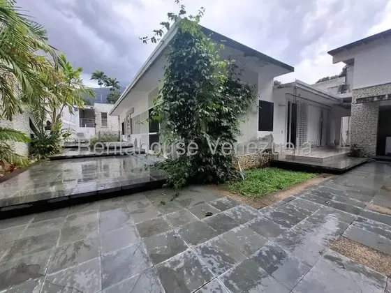 Esplendida Y Moderna Casa Quinta En El Limon, Acabados De Lujo, 26-3222 More