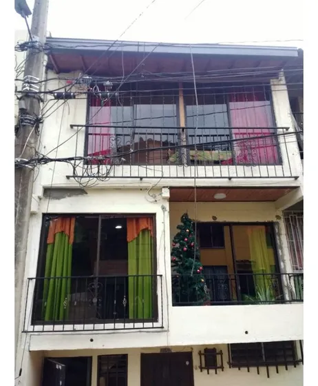 Casa Bifamiliar Medellín, Barrio Florencia - Se Vende