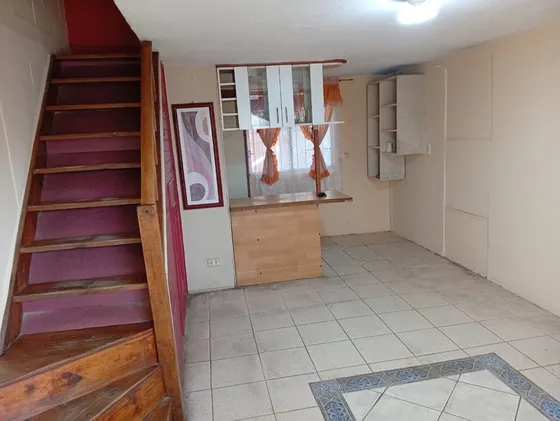 Casa Cercana A Comercio En Quilicura