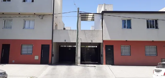 Alquiler Dúplex 2 Dormitorios La Plata Con Cochera