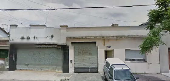 Galpon Con Entrada De Vehiculos Y Local Al Frente Ubicacion Excelente