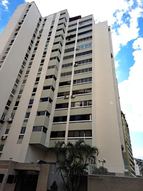 Espacioso E Iluminado Apartamento En Terrazas De Santa Fe 