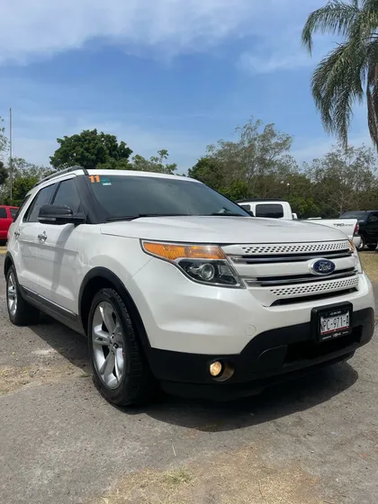 Ford Explorer Limited V6 Sync 4x2 Mt