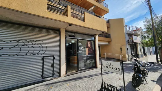 Venta Local Comercial Flores