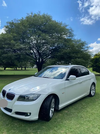 Bmw Serie 3 3.0 330i Sedan Executive
