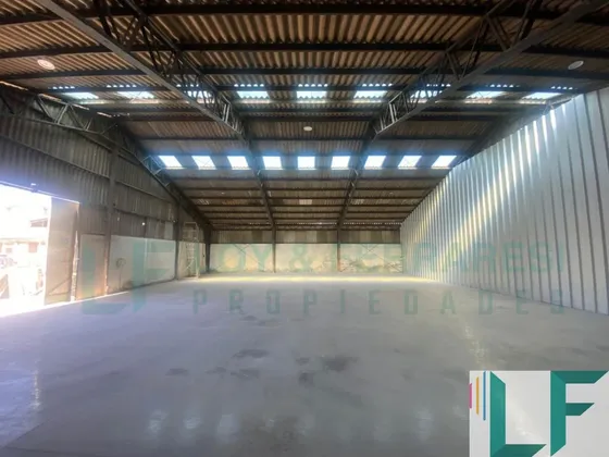 Arriendo Bodega Lo Espejo Con Estacionamiento