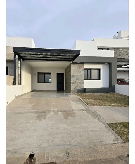 Docta - Hermoso Dúplex! 2 Dorm, 2 Baños, Todo Planta Baja!