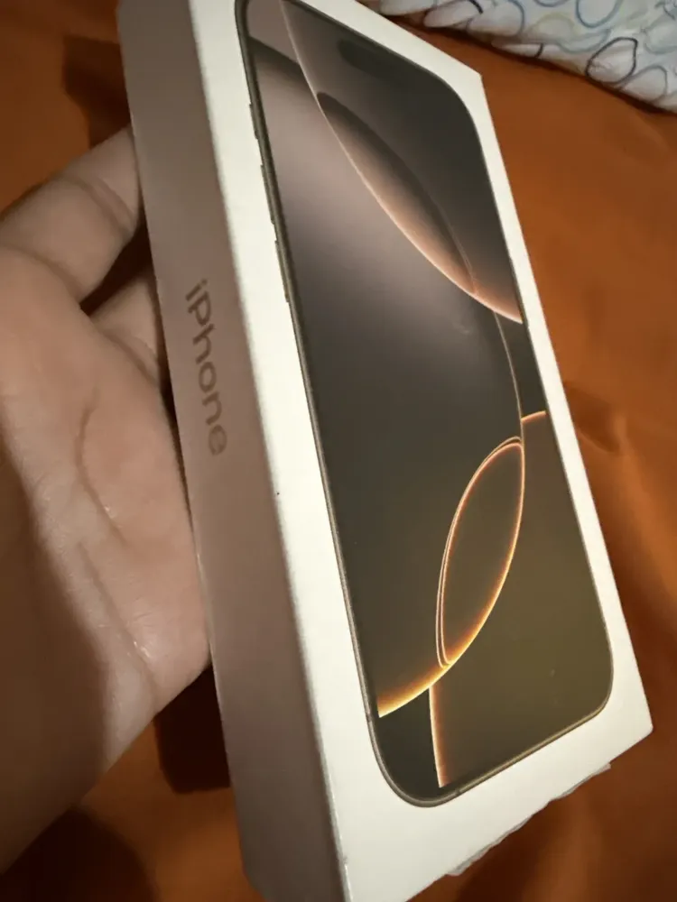 Apple iPhone 16 Pro (256 GB) - Titânio-preto | Frete grátis